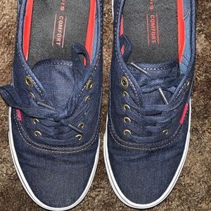 Levi Shoes for men! 8 1/2